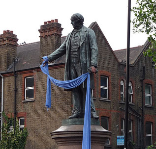 Gladstone with blue scarf